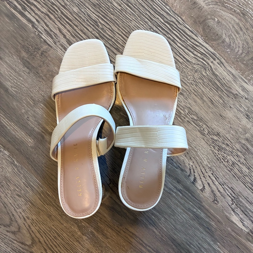 Kelly & Katie Heeled Sandals Cream Size 6.5 - Picture 3 of 6